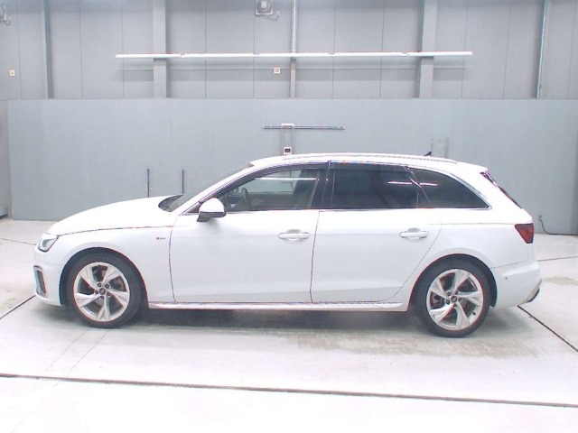 Audi A4 2021 8352751-4