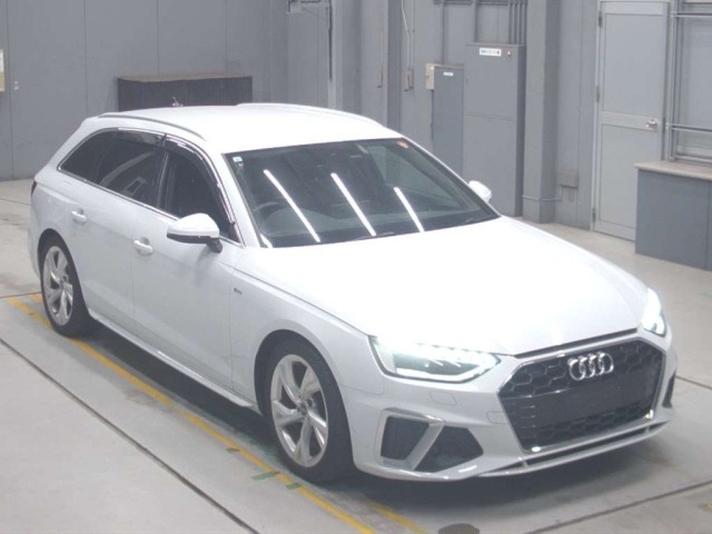 Audi A4 2021 8352751-5