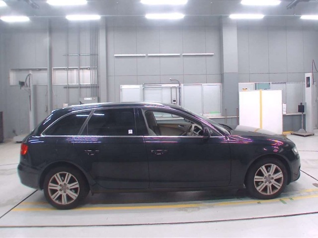 Audi A4 2011 8352762-3