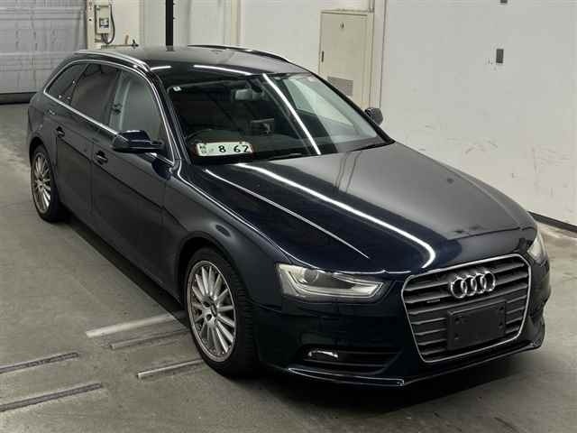 Audi A4 2012 8352766-0