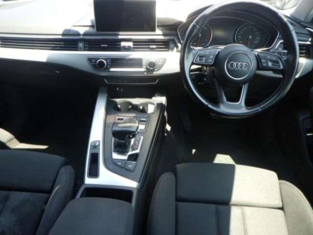 Audi A4 2017 8352827-3