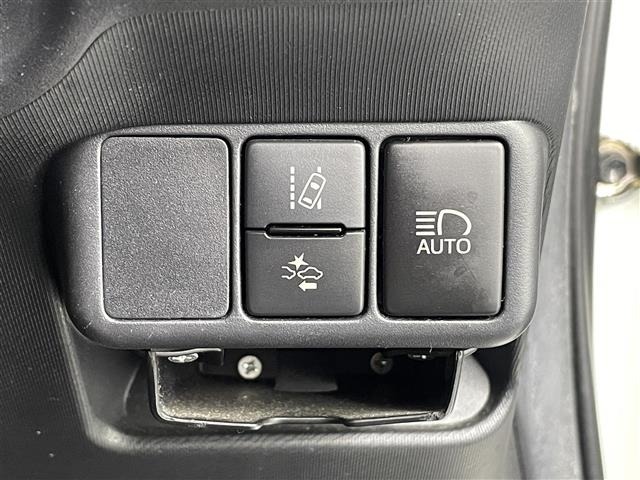 Toyota AQUA 2016 8357793-11
