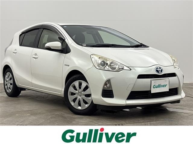 Toyota AQUA 2014 8357811-0