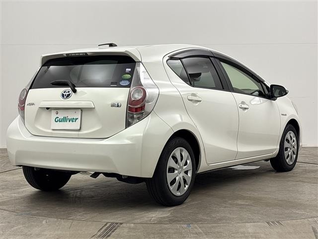 Toyota AQUA 2014 8357811-4
