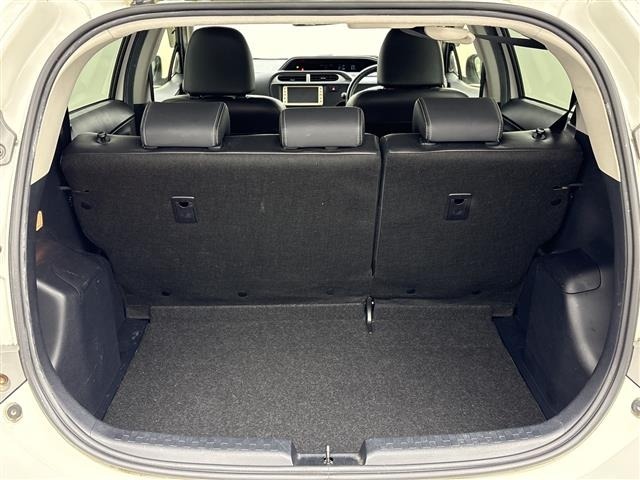 Toyota AQUA 2014 8357811-8