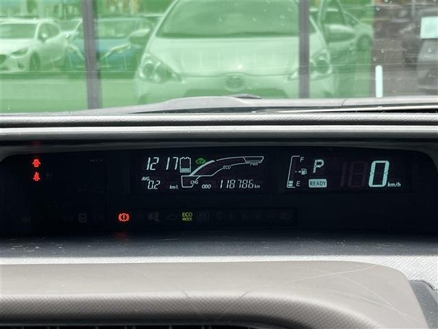 Toyota AQUA 2014 8357812-6