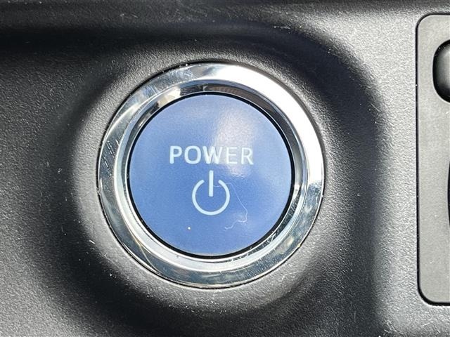 Toyota AQUA 2014 8357812-9