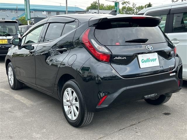 Toyota AQUA 2022 8357830-13