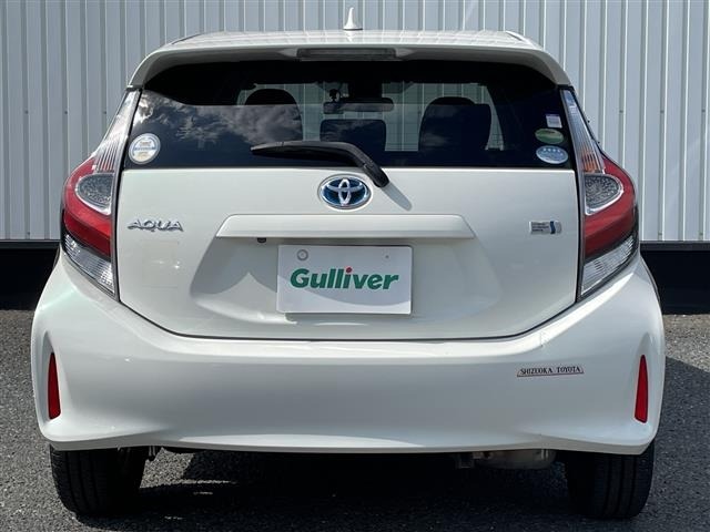 Toyota AQUA 2017 8357833-13