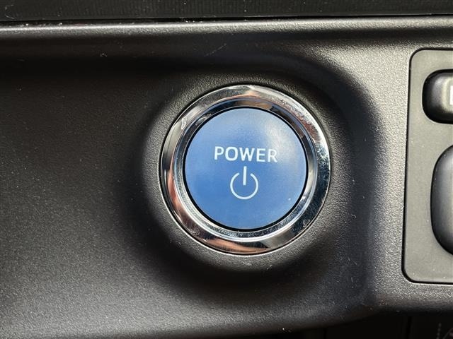 Toyota AQUA 2017 8357833-22