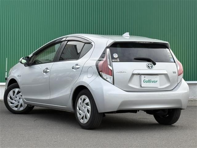 Toyota AQUA 2016 8357835-14