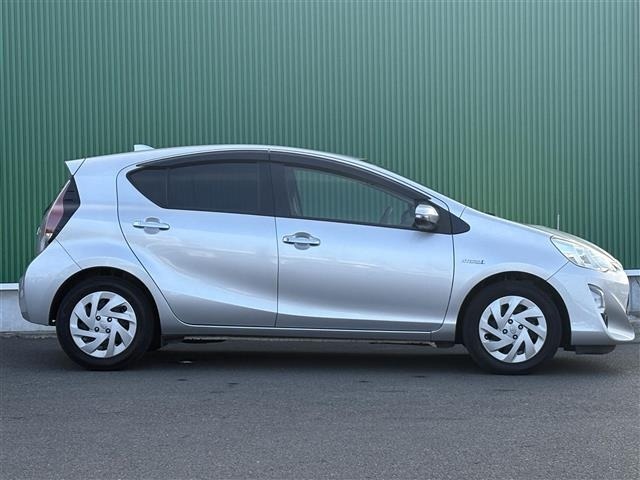Toyota AQUA 2016 8357835-2