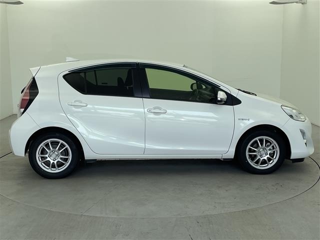 Toyota AQUA 2015 8357853-6