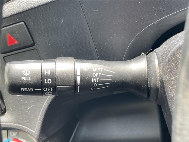 Toyota AQUA 2013 8357854-10