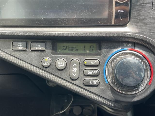 Toyota AQUA 2013 8357854-12
