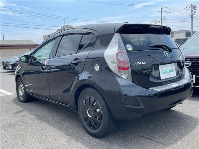Toyota AQUA 2013 8357854-13