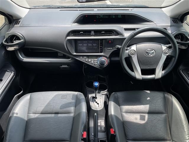 Toyota AQUA 2013 8357854-14