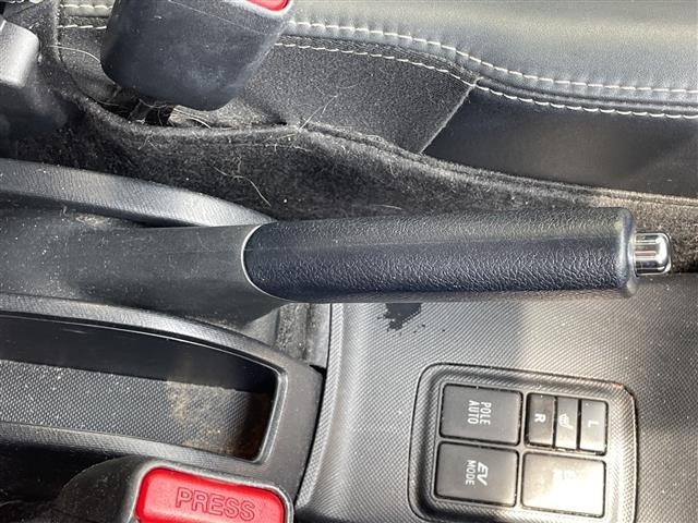 Toyota AQUA 2013 8357854-20