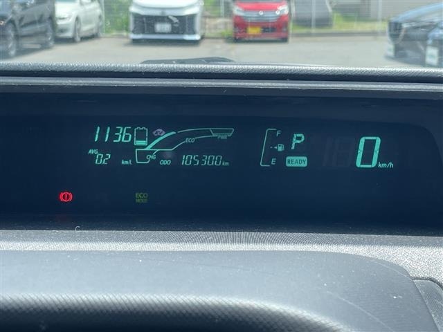 Toyota AQUA 2013 8357854-5
