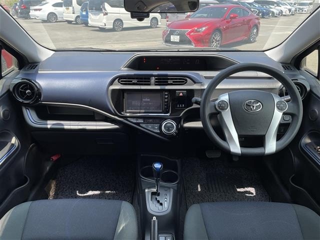 Toyota AQUA 2015 8357856-14