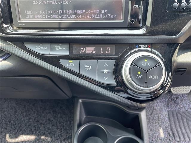 Toyota AQUA 2015 8357856-8