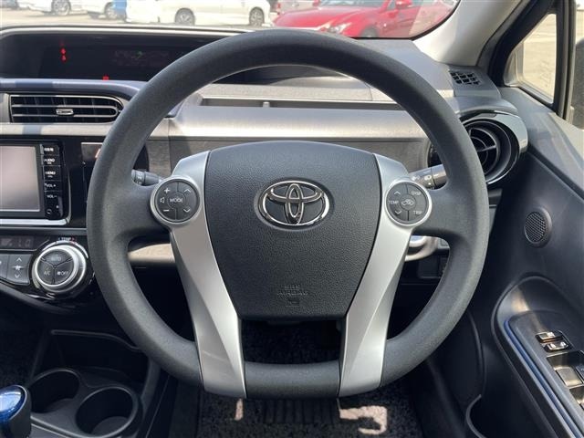 Toyota AQUA 2015 8357856-9
