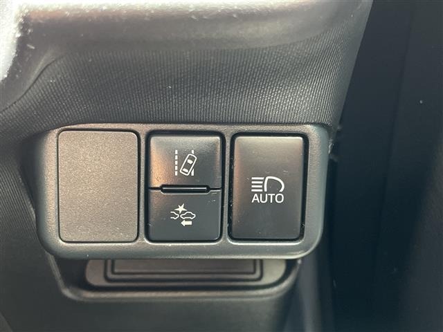 Toyota AQUA 2018 8357857-10