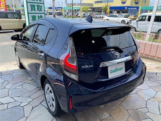 Toyota AQUA 2018 8357857-13
