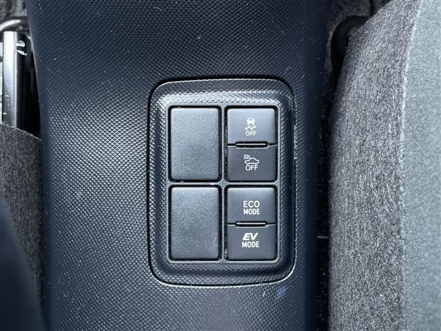 Toyota AQUA 2018 8357857-4