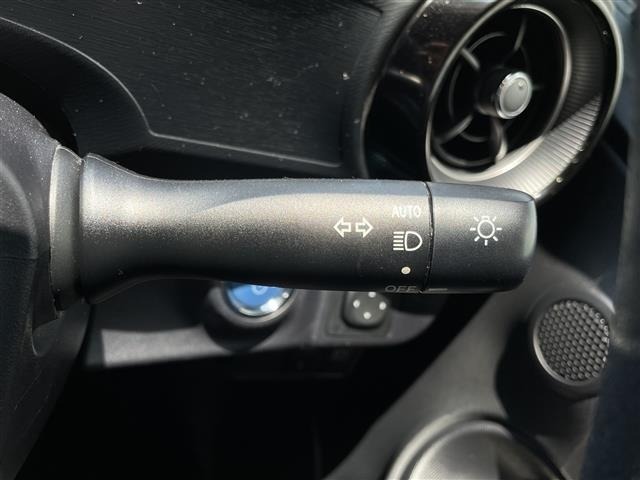 Toyota AQUA 2018 8357857-9