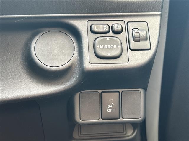 Toyota AQUA 2012 8357865-1