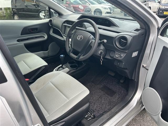 Toyota AQUA 2012 8357865-12
