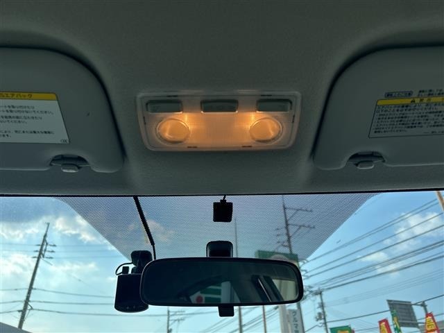 Toyota AQUA 2012 8357865-19
