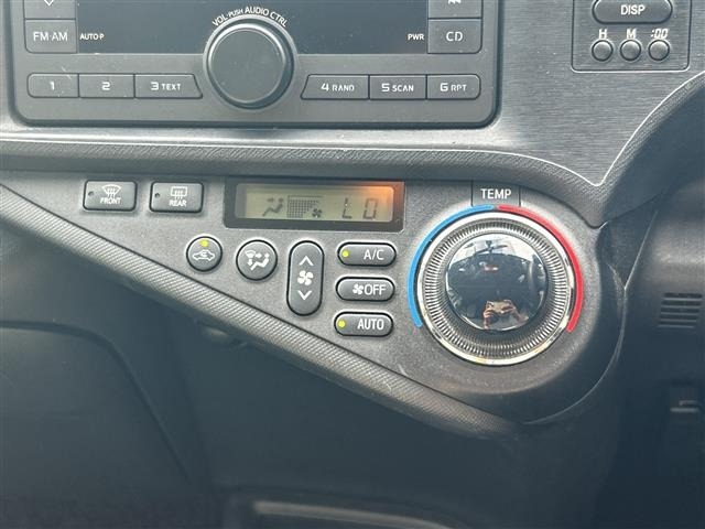 Toyota AQUA 2012 8357865-21