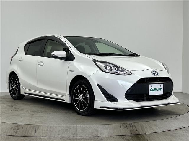 Toyota AQUA 2017 8357866-0