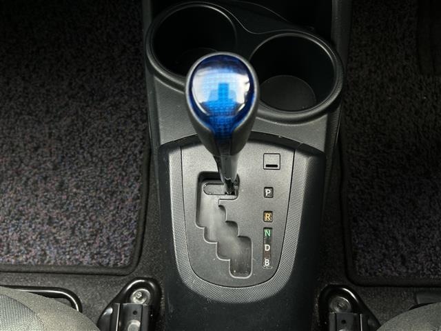 Toyota AQUA 2017 8357868-11