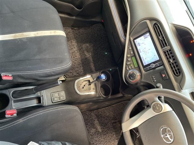 Toyota AQUA 2013 8357869-5