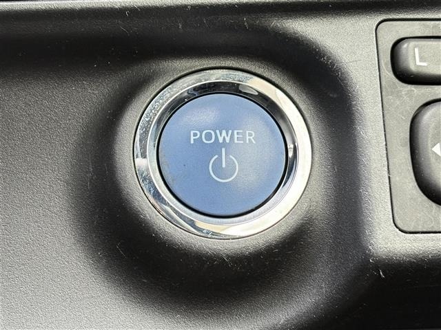 Toyota AQUA 2013 8357870-17