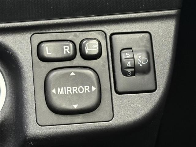 Toyota AQUA 2013 8357870-19