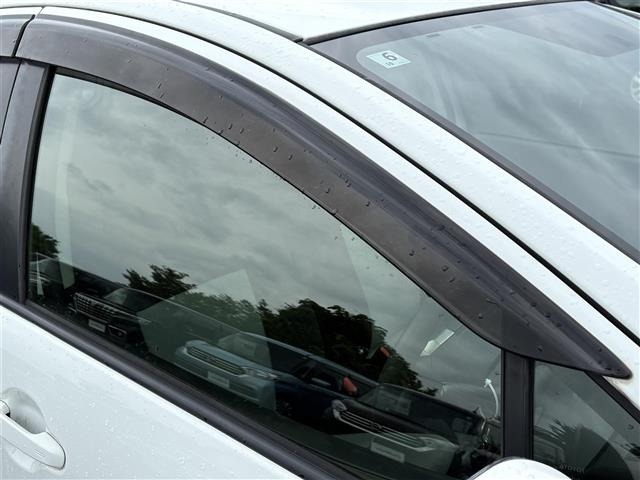 Toyota AQUA 2013 8357870-3