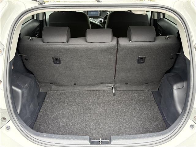 Toyota AQUA 2013 8357870-8