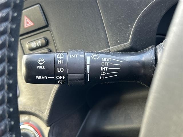 Toyota AQUA 2013 8357872-3