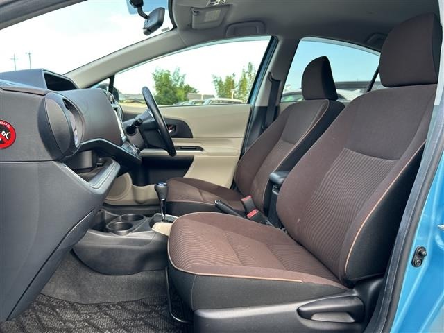Toyota AQUA 2013 8357872-6