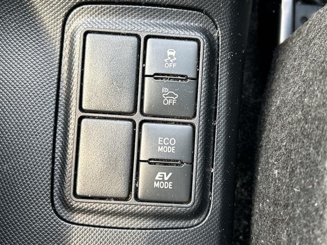 Toyota AQUA 2017 8357873-22