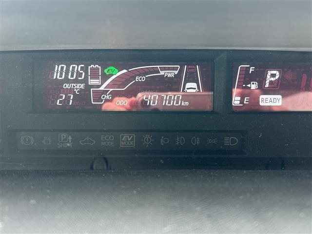 Toyota AQUA 2017 8357873-8