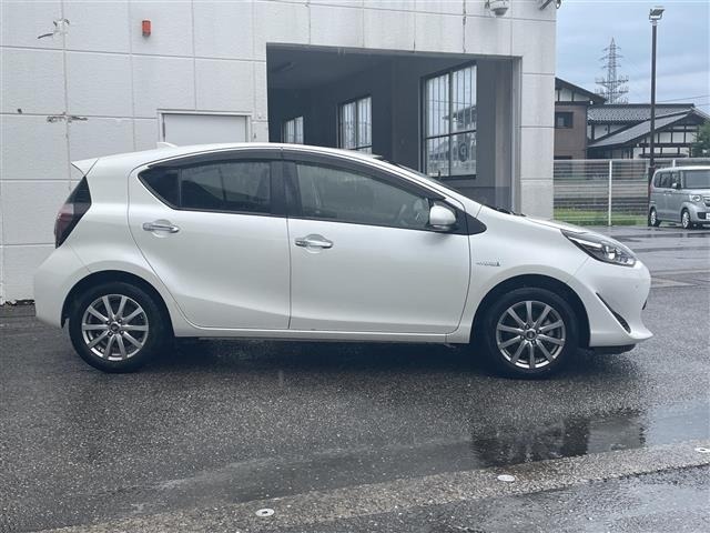 Toyota AQUA 2019 8357874-23