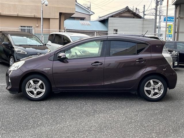 Toyota AQUA 2014 8357876-18