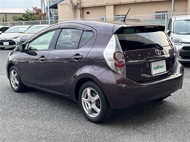 Toyota AQUA 2014 8357876-19