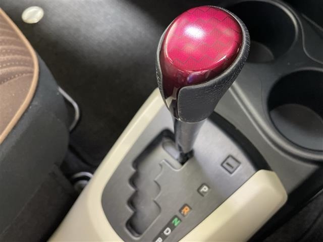 Toyota AQUA 2012 8357877-12
