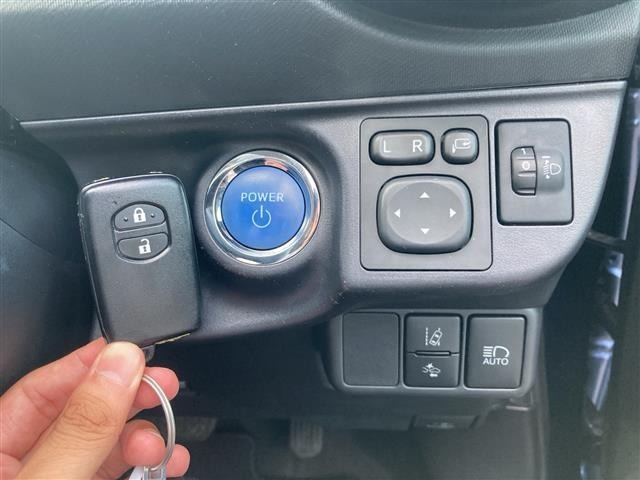 Toyota AQUA 2020 8357878-9